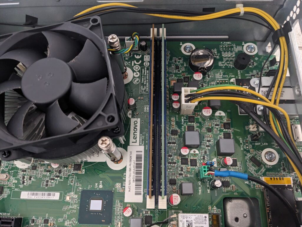 Lenovo 510s with two 16 GB DIMMs installed, top view